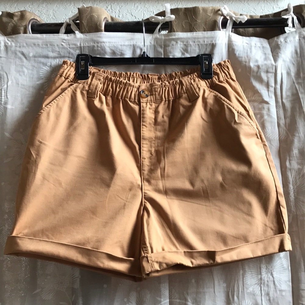 Cuffed shorts